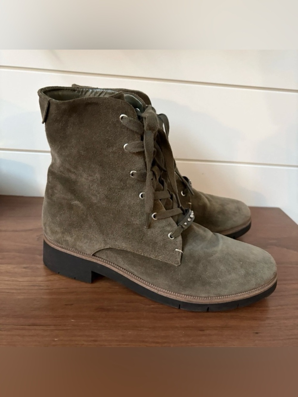 DR. SCHOLL's Women’s Guild Combat Boots Olive Green Suede 9M NWOT Whimsy Goth